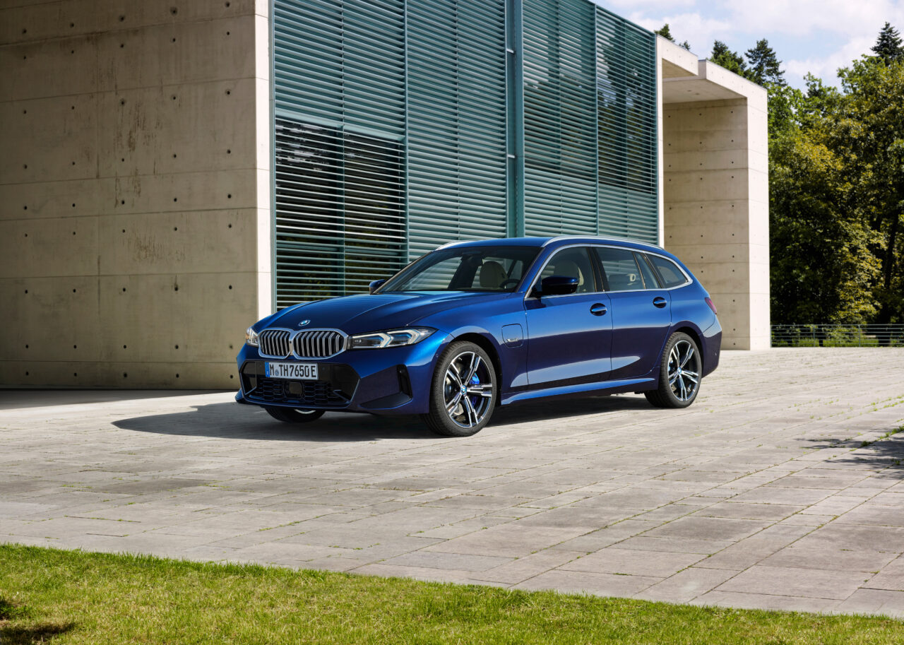 Foto: BMW 3er Limousine mit BMW M Performance Zubehör Interieur (vergrößert)