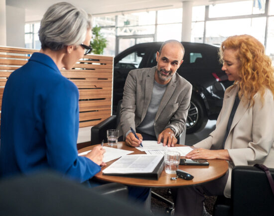 DI23_000137070-550x434